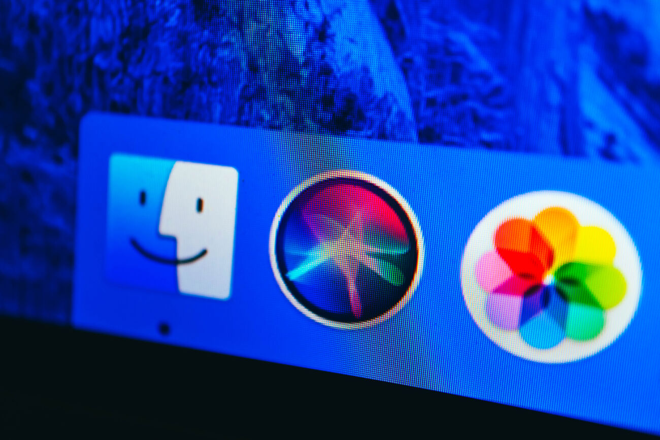 Ict finder shutterstock 1076548028